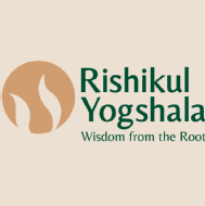 Rishikul Yogshala Yoga institute in Rishikesh
