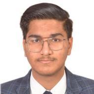 Varun Walia Class 9 Tuition trainer in Delhi