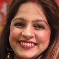 Isha D. Class I-V Tuition trainer in Ghaziabad