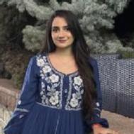 Komal Class 8 Tuition trainer in Delhi