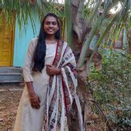 Nidhi Class 9 Tuition trainer in Varanasi