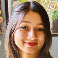Ritika R. Makeup trainer in Delhi