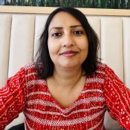 Vandana Yoga trainer in New Barnet