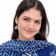Shikha Tiwari Class I-V Tuition trainer in Gurgaon