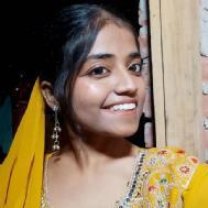 Sunaina Class 12 Tuition trainer in Delhi