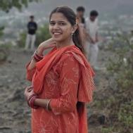 Isha T. Class 10 trainer in Nilje Gaon