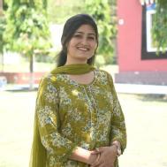 Mansi T. Class 10 trainer in Paonta