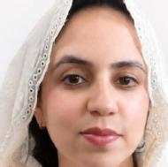 Amina M. Class 10 trainer in Srinagar