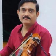 Satheeshkumar M J Violin trainer in Thalapilly