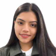 Kashish Aggarwal Yoga trainer in Delhi