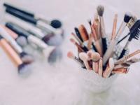 Boost your self esteem with our self makeup classes