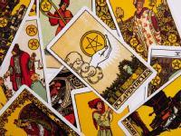 Intermediate Tarot: Dive Deeper into Intuitive Card Interpretations
