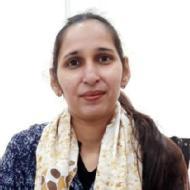 Poonam Sharma Class 12 Tuition trainer in Gurgaon