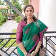 Rajeswari Varma Class 8 Tuition trainer in Thiruvananthapuram
