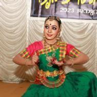 Revathy V. Dance trainer in Paravur