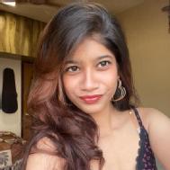 Simone Violin trainer in Mumbai