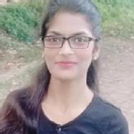 Madhulika Class 12 Tuition trainer in Varanasi