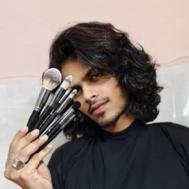 Aditya Patel Makeup trainer in Delhi