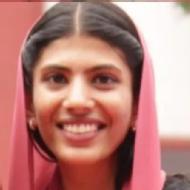 Aisha F. Class I-V Tuition trainer in Kochi