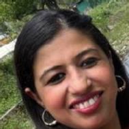 Arushi M. Class 8 Tuition trainer in Ghaziabad