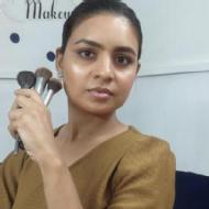 Prahansa Makeup trainer in Bardoli