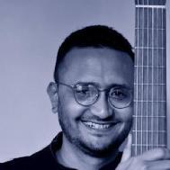 Neel Sarkar Guitar trainer in Bolpur Sriniketan