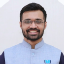 Sujit Nikam Engineering Entrance Coaching trainer in Nashik