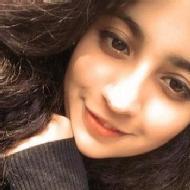 Parul Class 12 Tuition trainer in Delhi