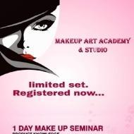 Chetan Nayak Makeup trainer in Ahmedabad