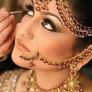 Anees F. Makeup trainer in Bangalore