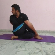 Vikrant Singh Yoga trainer in Noida