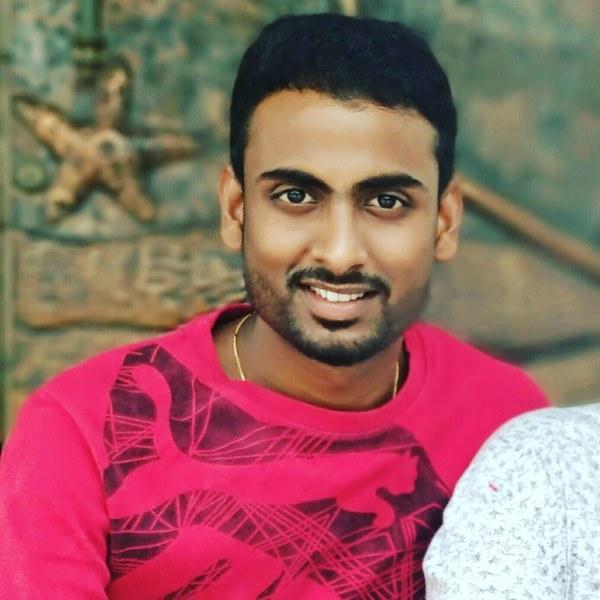 Srinivas B - Professional makup and mehandi artist in Yelahanka, Bangalore