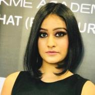 Rayona D. Makeup trainer in Delhi