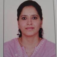 Kavita B. Class 10 trainer in Noida