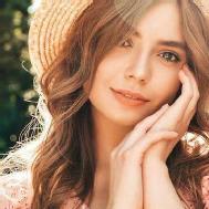 Shivani Spoken English trainer in Delhi