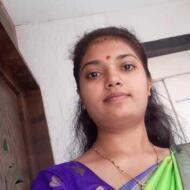 Manisha R. Class 7 Tuition trainer in Akola